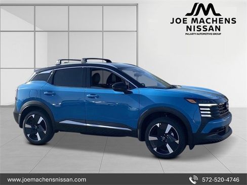 New 2026 Nissan Kicks SR image 7