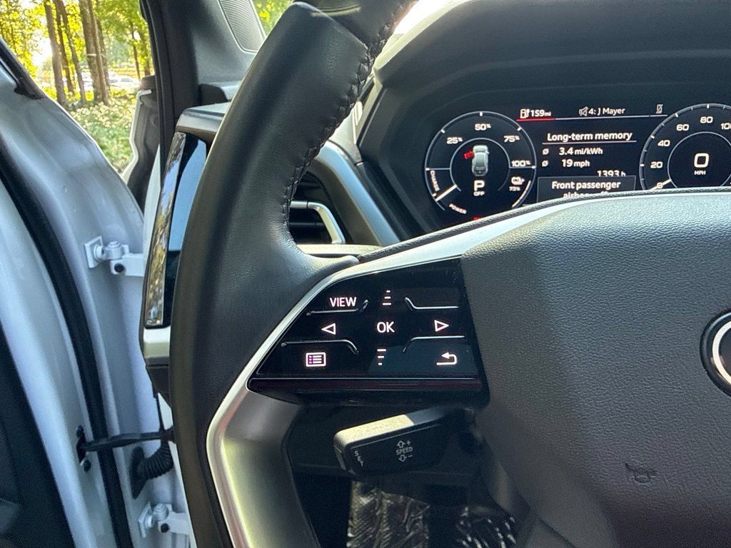 Used 2023 Audi Q4 e-tron Premium w/ Convenience Package RWD image 23