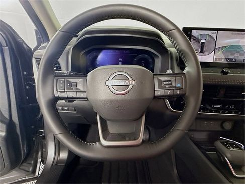 Certified 2025 Nissan Rogue SL image 11