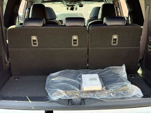 New 2026 INFINITI QX80 4WD image 24