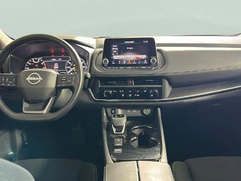 Certified 2025 Nissan Rogue S FWD image 21