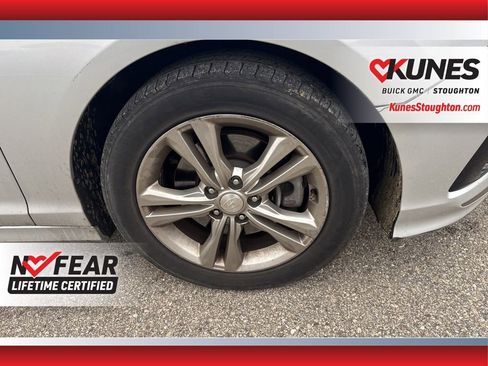 Used 2019 Hyundai Sonata Limited image 15