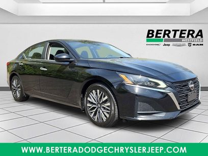 Used 2023 Nissan Altima 2.5 SV