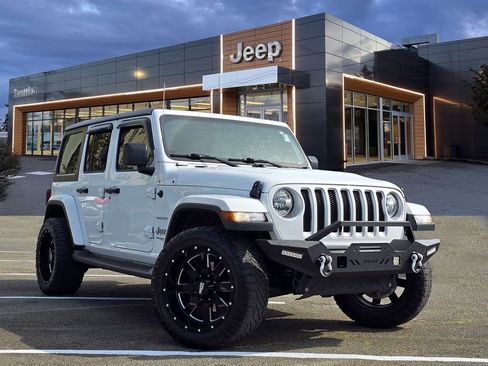 Used 2020 Jeep Wrangler Unlimited Sahara w/ Uconnect 4C Nav & Sound Group AWD/4WD image 1