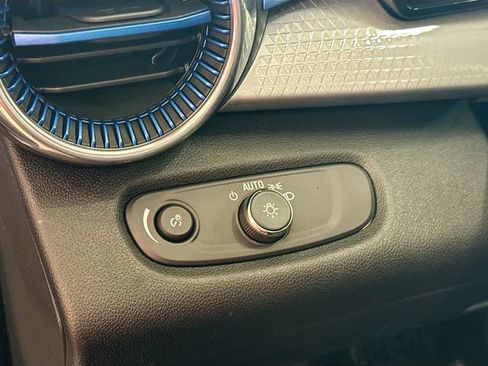 New 2026 Chevrolet Trax LT w/ Driver Confidence Package image 11