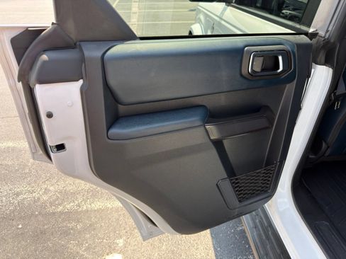 Used 2024 Ford Bronco Outer Banks AWD/4WD image 27