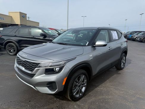 Used 2023 Kia Seltos LX image 22