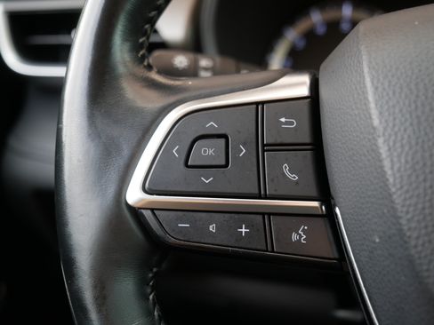 Used 2020 Toyota Highlander LE AWD/4WD image 28