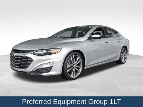 Used 2021 Chevrolet Malibu LT FWD image 4