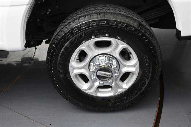 Certified 2026 Ford F350 XLT w/ FX4 Off-Road Package AWD/4WD image 23