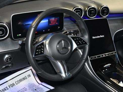 Used 2025 Mercedes-Benz C 300 4MATIC Sedan image 2