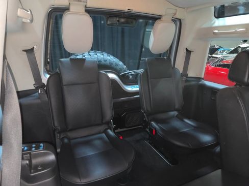 Used 2004 Land Rover Discovery SE image 74