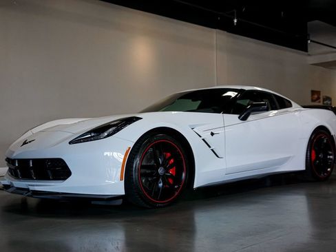 Used 2016 Chevrolet Corvette Stingray Coupe w/ 3LT Preferred Equipment Group RWD image 3