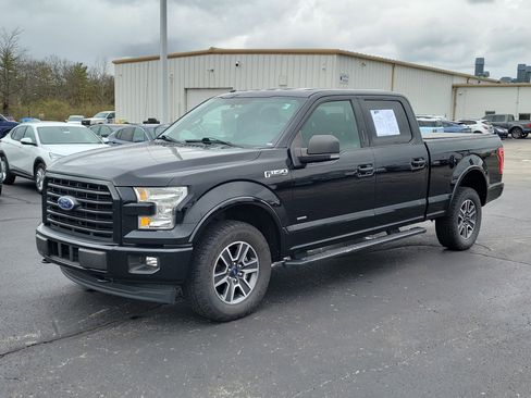 Used 2017 Ford F150 XLT w/ Equipment Group 302A Luxury image 2