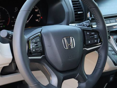 Certified 2026 Honda Odyssey EX-L image 19