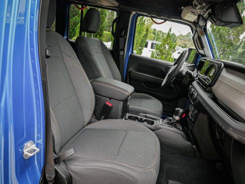 Used 2024 Jeep Wrangler Sahara w/ Safety Group image 31