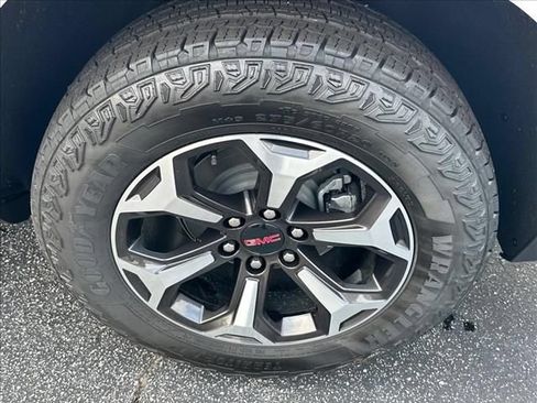 New 2026 GMC Yukon XL AT4 Ultimate AWD/4WD image 17