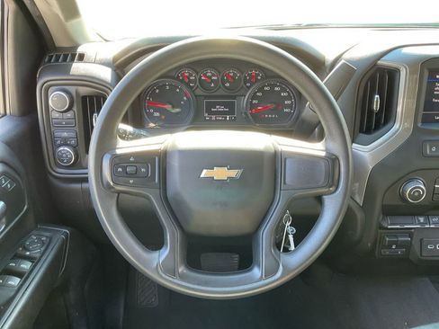 Used 2023 Chevrolet Silverado 2500 Custom w/ Custom Value Package image 17