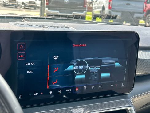 Used 2024 Ford Mustang Premium image 30