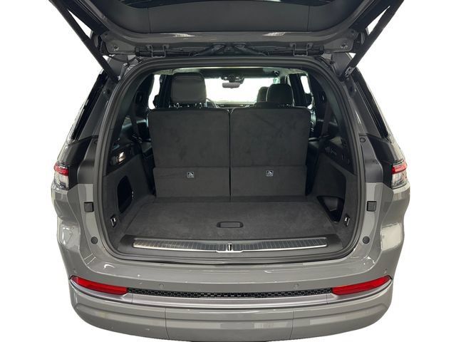 New 2027 Jeep Grand Cherokee L Summit AWD/4WD image 16
