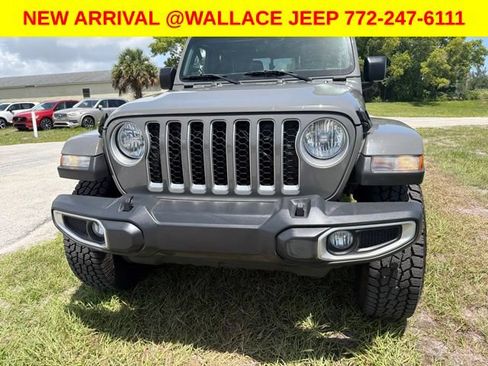 Certified 2020 Jeep Gladiator Overland AWD/4WD image 2