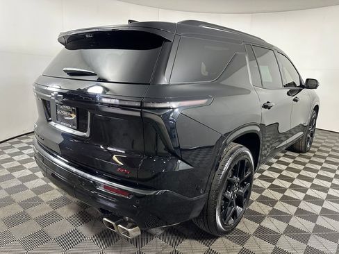 Used 2026 Chevrolet Traverse RS w/ LPO, Floor Liner Package AWD/4WD image 5