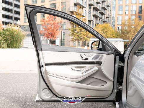 Used 2016 Mercedes-Benz S 550 Sedan image 42