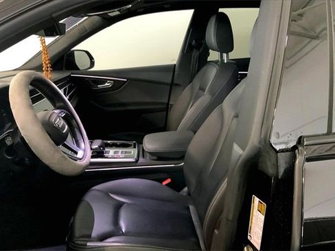 Used 2019 Audi Q8 Premium Plus image 8