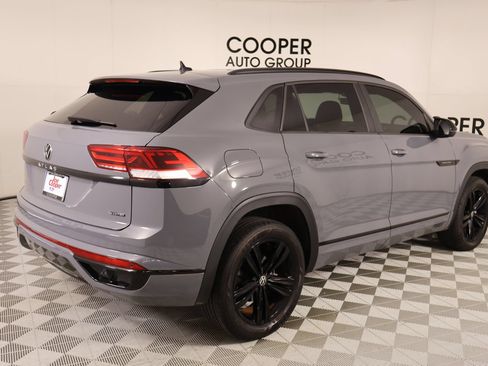 Used 2023 Volkswagen Atlas Cross Sport SEL R-Line AWD/4WD image 22