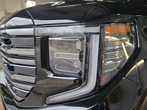 New 2026 GMC Sierra 1500 AT4 w/ AT4 Premium Package AWD/4WD image 33