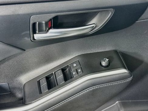 Certified 2025 Toyota Highlander XLE FWD image 19