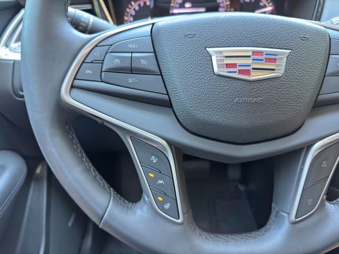 Used 2017 Cadillac XT5 Luxury w/ Driver Awareness Package FWD image 19