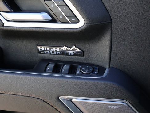 Certified 2025 Chevrolet Silverado 1500 High Country w/ Technology Package image 50