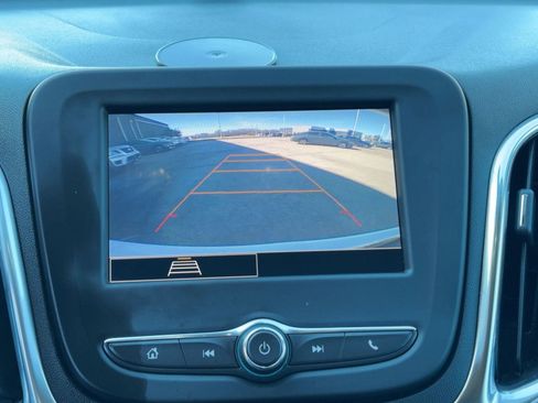 Used 2022 Chevrolet Equinox LT image 20