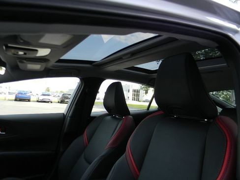 Used 2024 Toyota Prius Prime FWD image 19