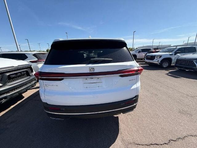 Used 2025 Buick Enclave Preferred AWD/4WD image 3