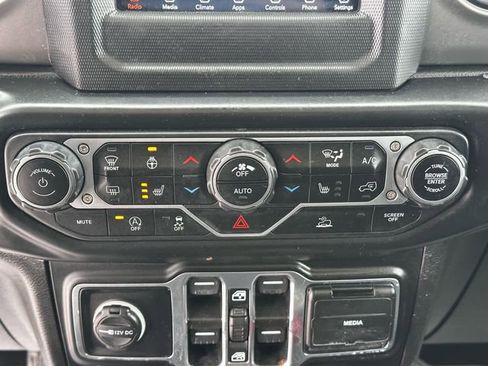 Used 2021 Jeep Wrangler Unlimited Sport image 17