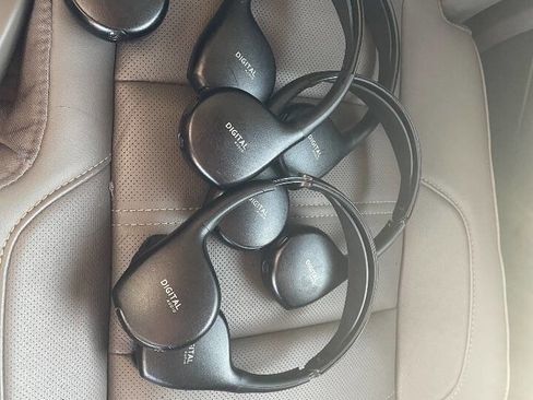 Used 2017 GMC Yukon XL Denali w/ Open Road Package image 25