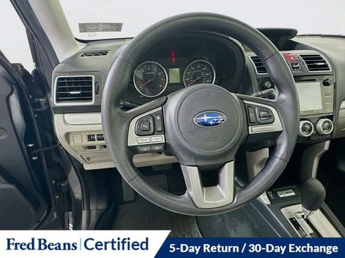 Used 2018 Subaru Forester 2.5i Premium w/ All-Weather Package image 13