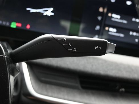 Used 2024 Lucid Air Pure RWD image 14
