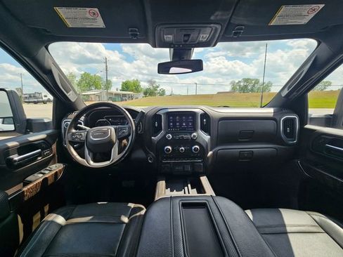 Used 2020 GMC Sierra 3500 Denali w/ Gooseneck/5TH Wheel Package image 12