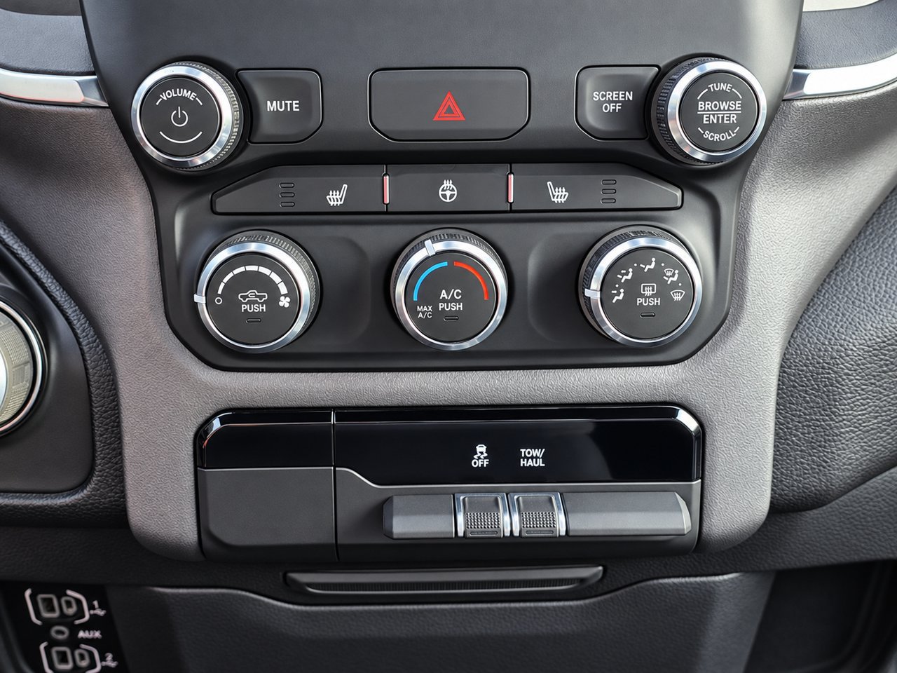 Used 2024 RAM 1500 Big Horn AWD/4WD image 21
