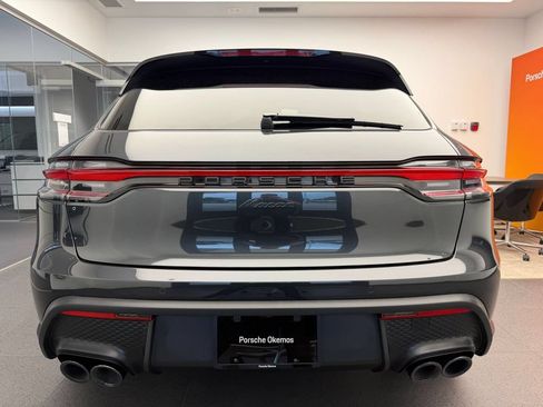 Certified 2026 Porsche Macan AWD/4WD image 8