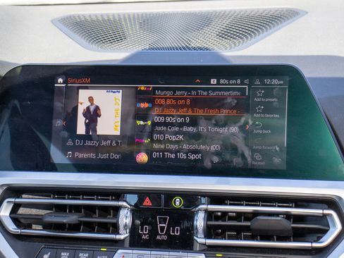 Used 2022 BMW 430i Coupe w/ M Sport Package image 18