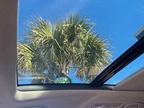 Certified 2024 Subaru Ascent Touring w/ Popular Package #2 image 10