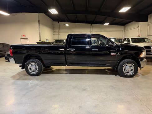 Used 2012 RAM 3500 ST w/ Chrome Appearance Group AWD/4WD image 9