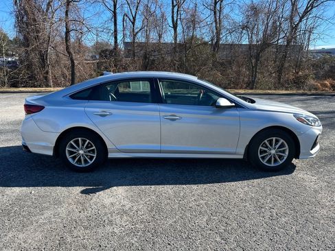Used 2018 Hyundai Sonata SE image 7
