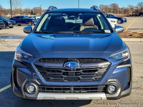 Used 2023 Subaru Outback Touring AWD/4WD image 4