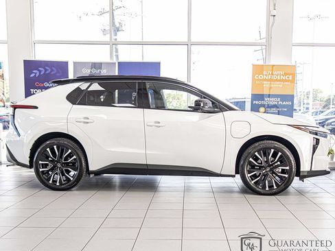 Used 2026 Toyota bZ AWD/4WD image 9