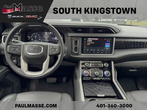 Used 2023 GMC Yukon XL Denali w/ Denali Reserve Package image 12